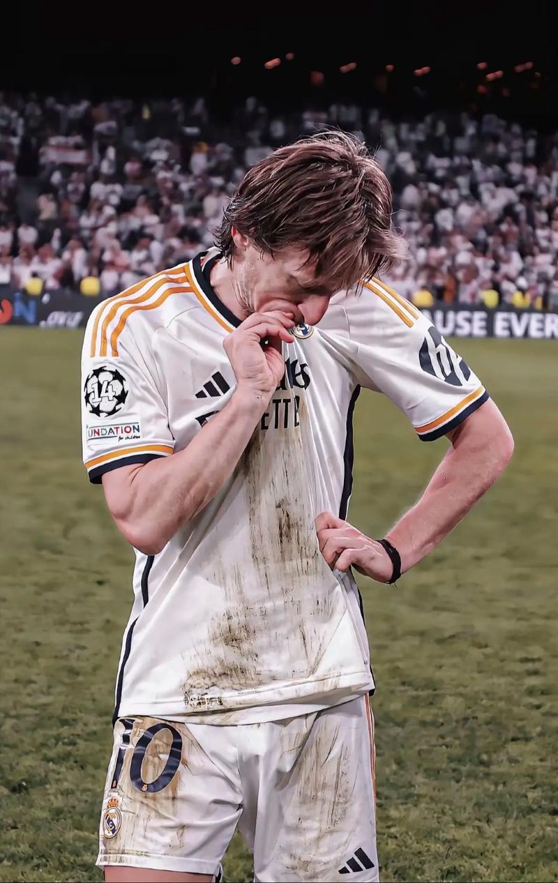 2026世界杯分组抽签结果出炉：强队云集的死亡之组来袭！