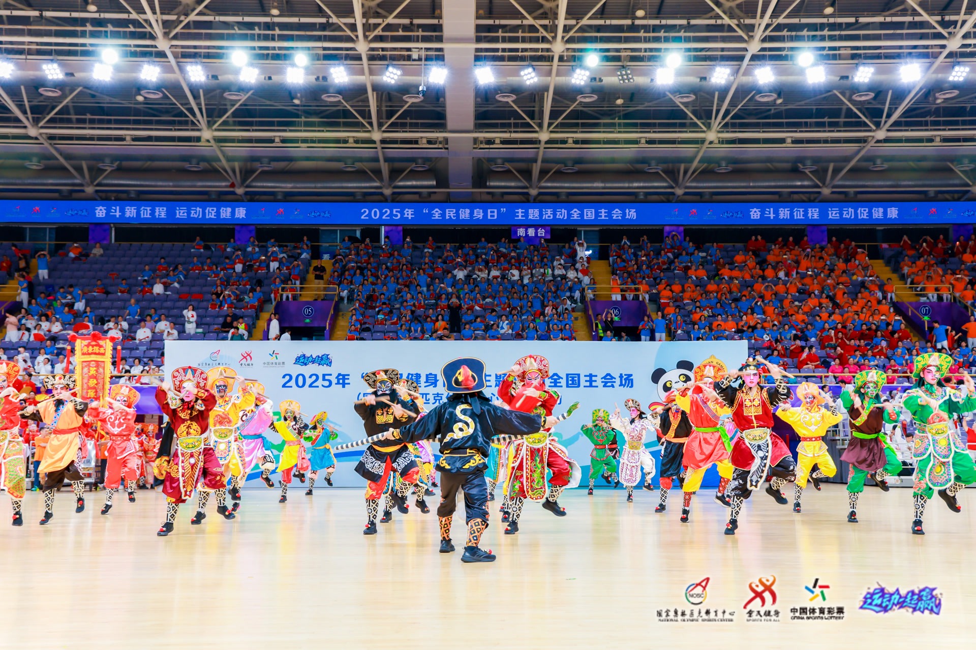 国乒抵达多哈 王皓马琳等4人带队 教练组竞聘悬念浮出水面 王曼昱剑指冠军